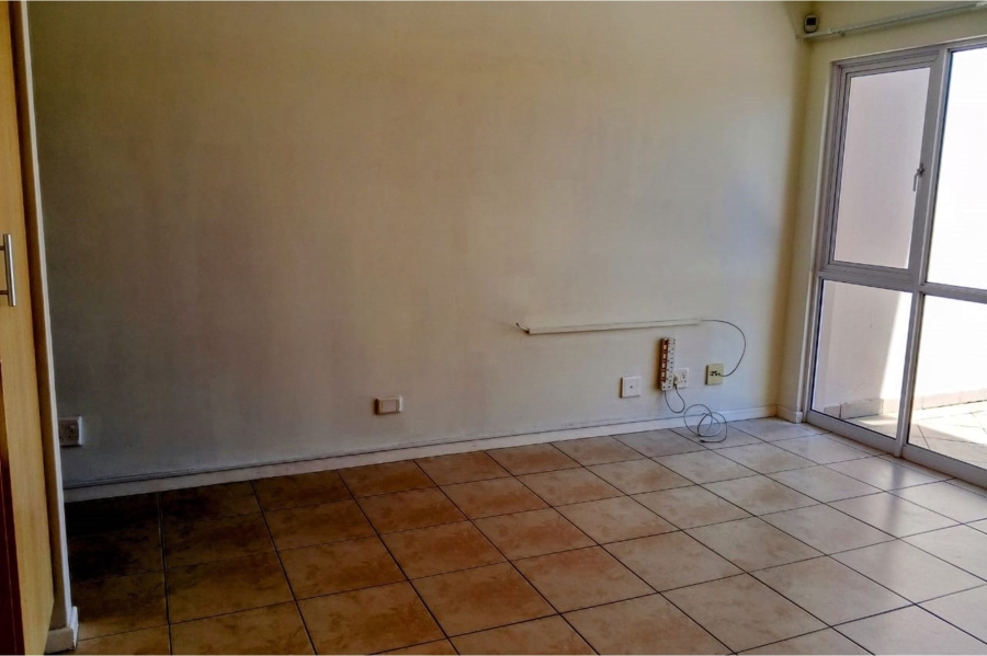 To Let 1 Bedroom Property for Rent in Beacon Bay North Eastern Cape